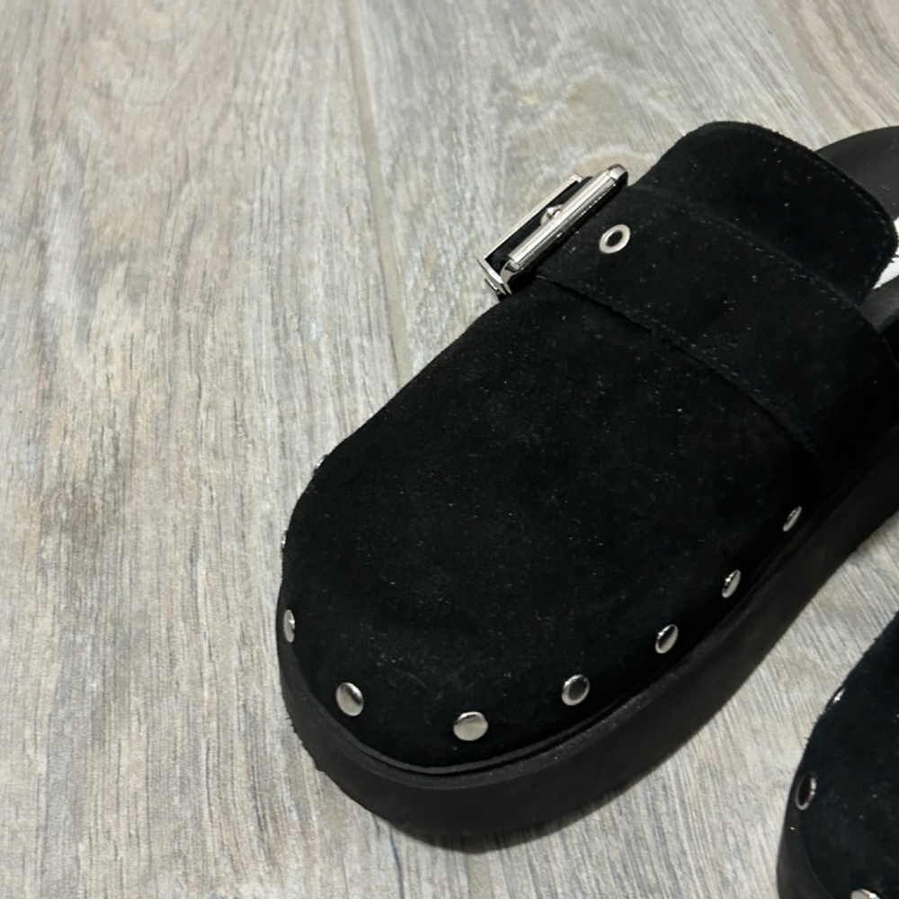 LIKE NEW! Women's Steve Madden Cherrie Black Suede Clog - 6.5 - Picture 5 of 11